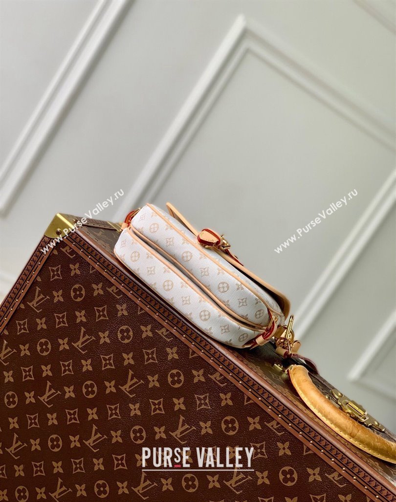 Louis Vuitton Saumur BB Bag in Mastic White Jacquard-Woven with Monogram Mini Motif M12327 2024 (KI-240925083)