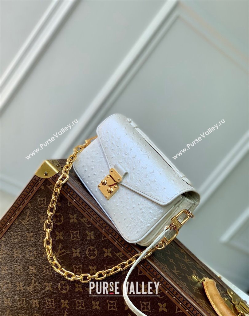 Louis Vuitton Pochette Metis East West Shoulder Bag in Ostrich Embossed Leather White 2024 N85902 (KI-240925051)