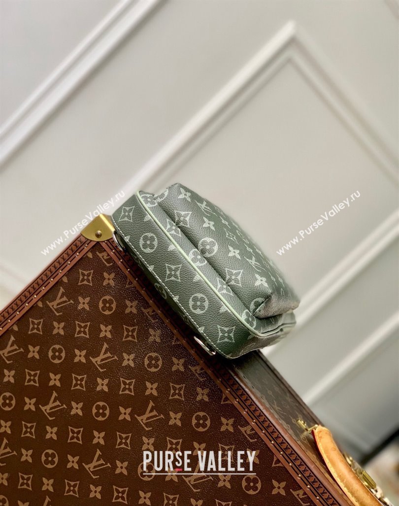 Louis Vuitton Mens Avenue Slingbag Bag in Khaki Green Monogram Gradient Canvas M11702 2024 (KI-240925087)