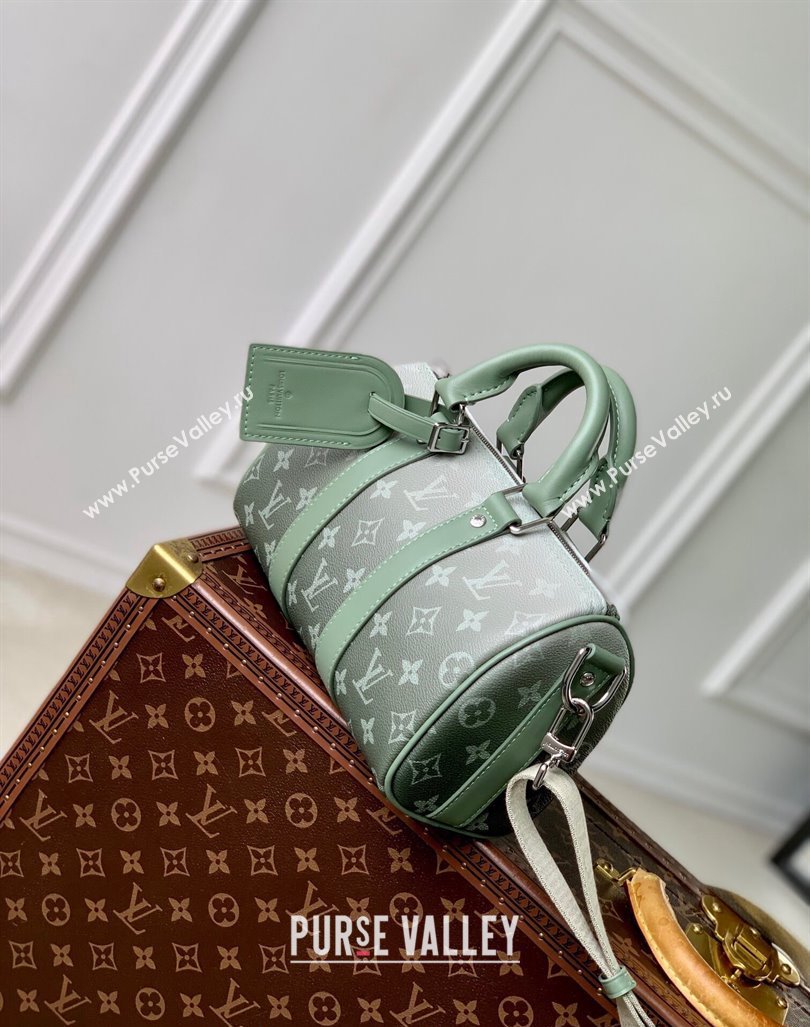 Louis Vuitton Keepall Bandouliere 25 Bag in Khaki Green Monogram Gradient Canvas M11591 2024 (KI-240925088)