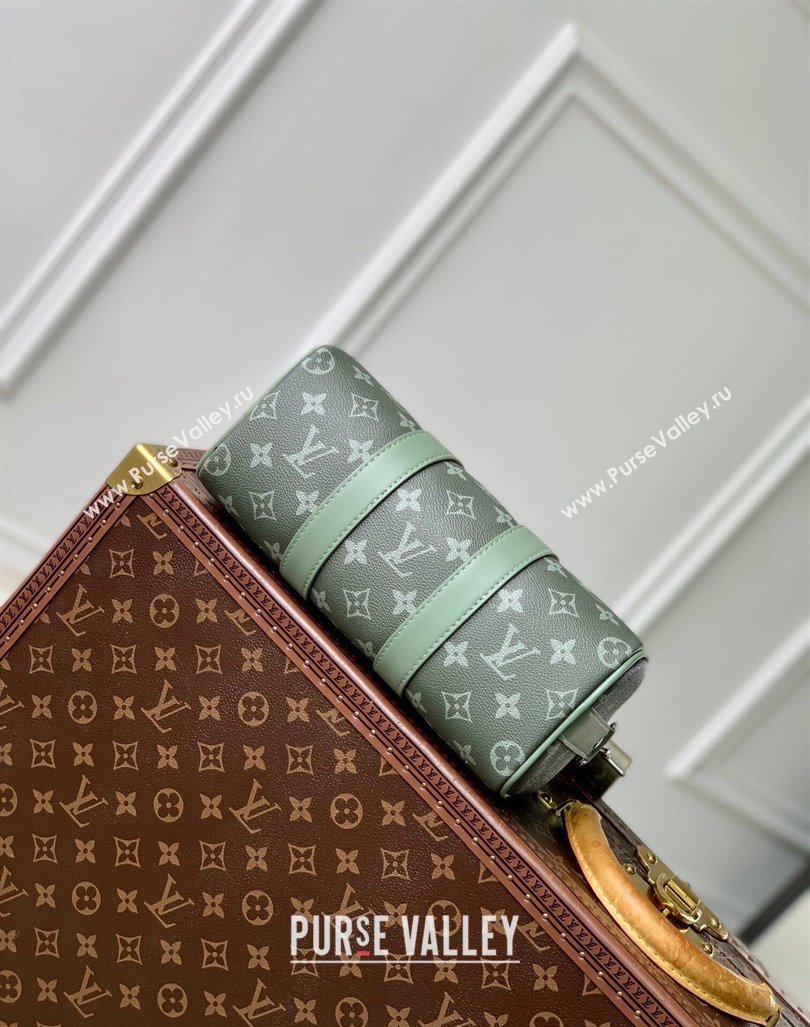 Louis Vuitton Keepall Bandouliere 25 Bag in Khaki Green Monogram Gradient Canvas M11591 2024 (KI-240925088)