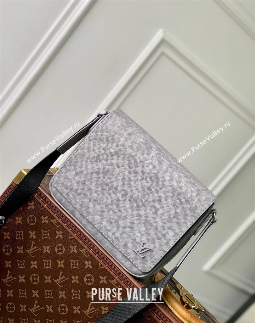 Louis Vuitton District PM Messenger Bag in Taiga Leather M30851 Glacier Grey 2024 (KI-240926003)