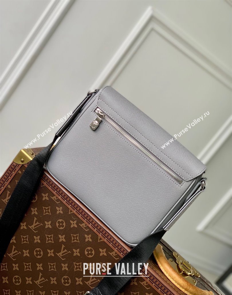 Louis Vuitton District PM Messenger Bag in Taiga Leather M30851 Glacier Grey 2024 (KI-240926003)