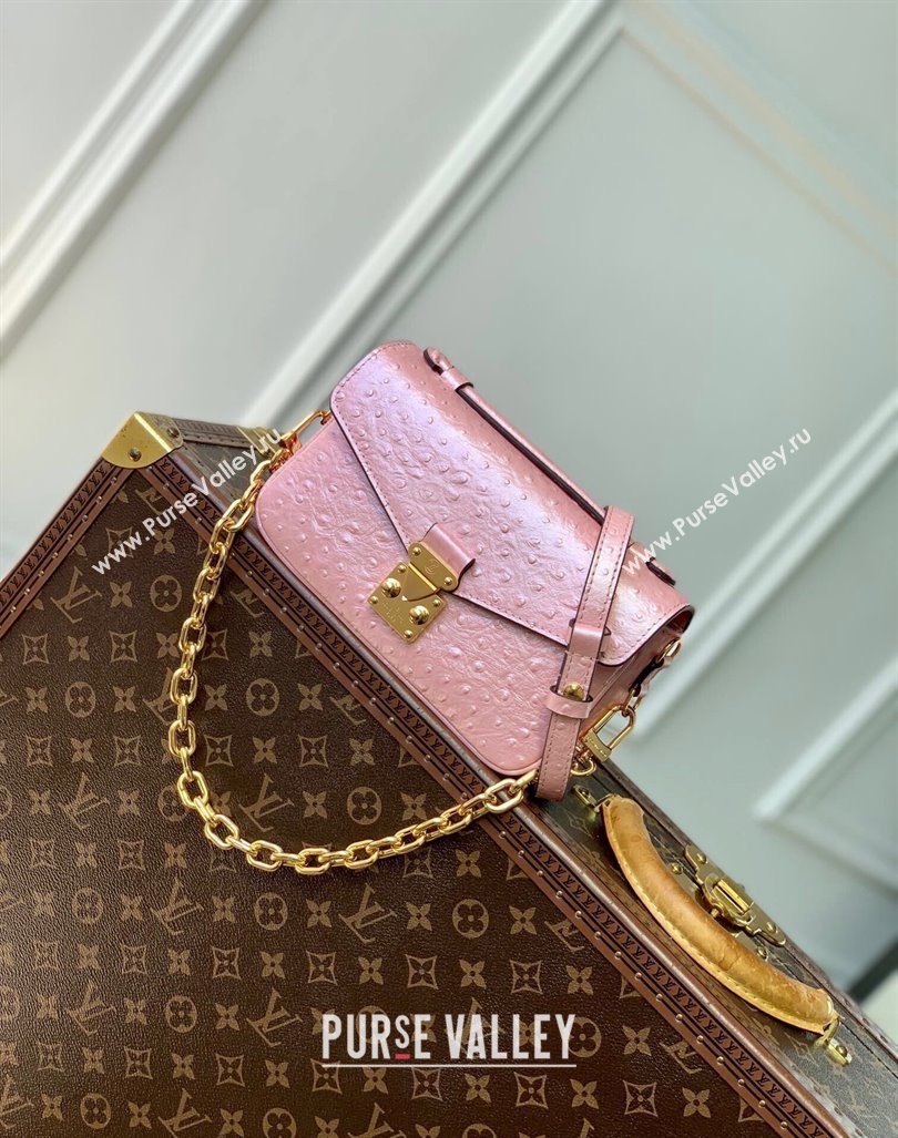 Louis Vuitton Pochette Metis East West Shoulder Bag in Ostrich Embossed Leather Pink 2024 N85902 (KI-240925052)