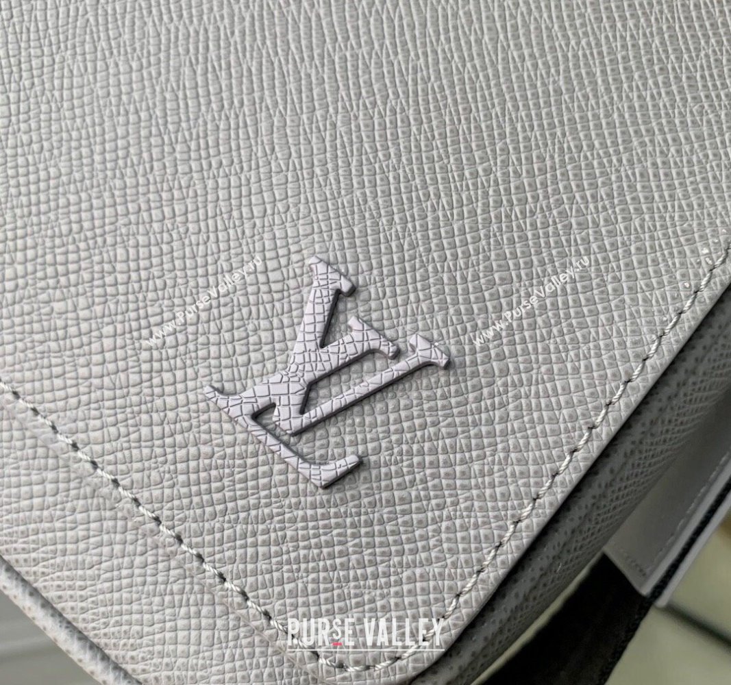 Louis Vuitton District PM Messenger Bag in Taiga Leather M30851 Glacier Grey 2024 (KI-240926003)