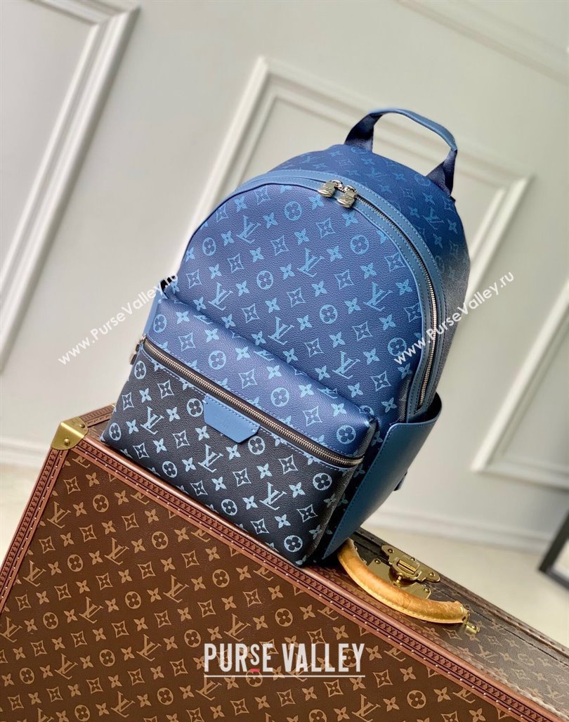 Louis Vuitton Discovery Backpack PM Bag in Navy Blue Monogram Gradient Canvas M11590 2024 (KI-240925089)