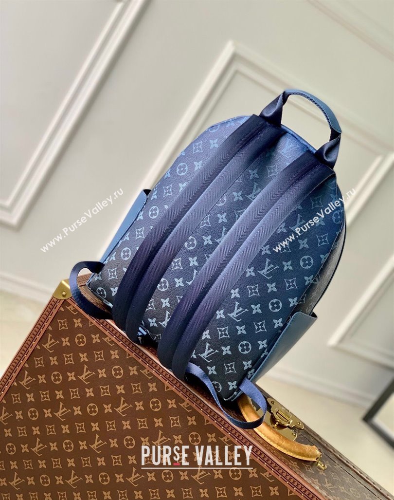 Louis Vuitton Discovery Backpack PM Bag in Navy Blue Monogram Gradient Canvas M11590 2024 (KI-240925089)