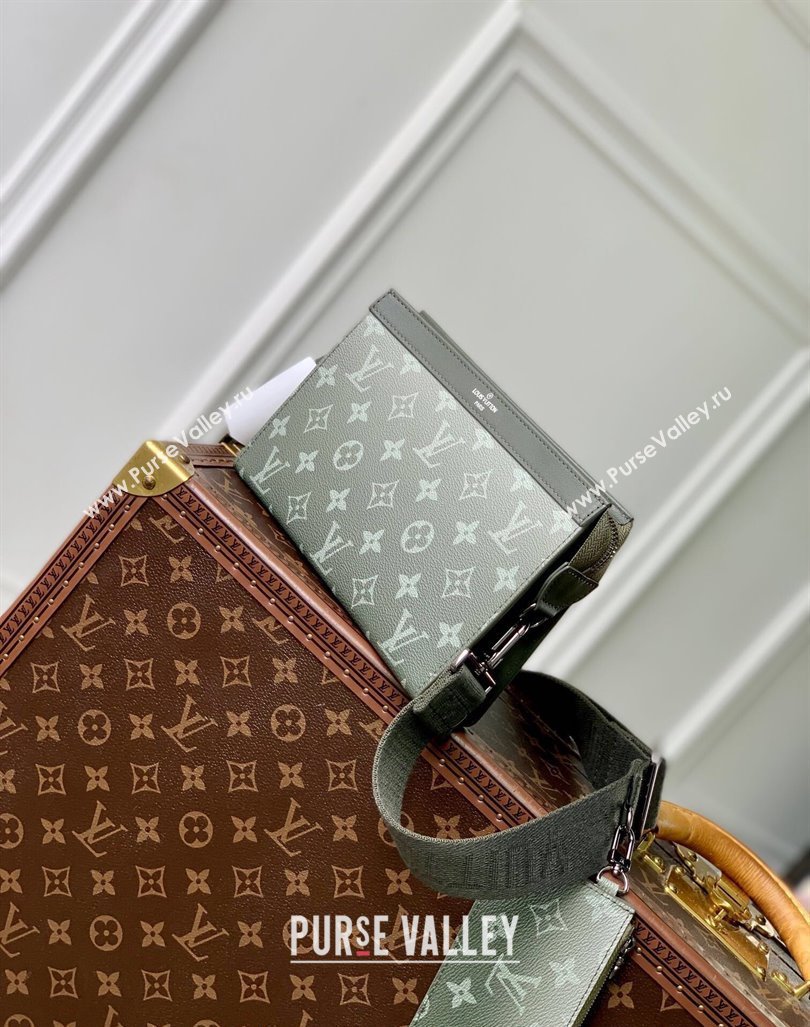 Louis Vuitton Mens Gaston Wearable Wallet Mini bag in Khaki Green Monogram Gradient Canvas M81124 2024 (KI-240925095)