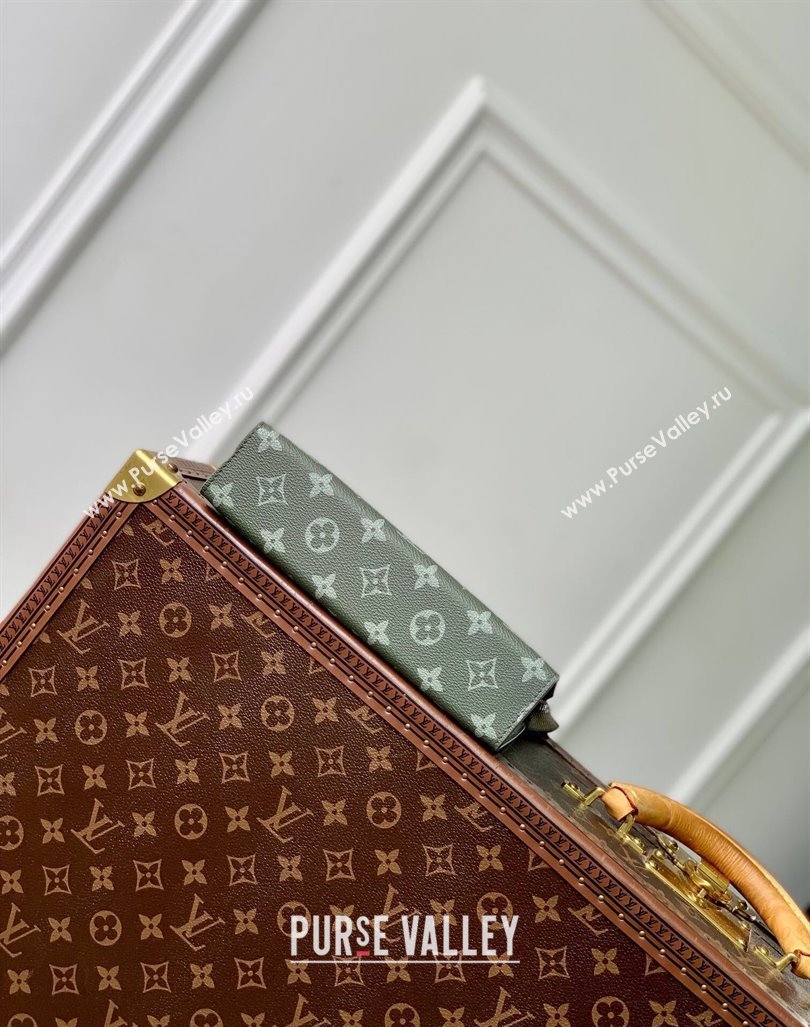 Louis Vuitton Mens Gaston Wearable Wallet Mini bag in Khaki Green Monogram Gradient Canvas M81124 2024 (KI-240925095)