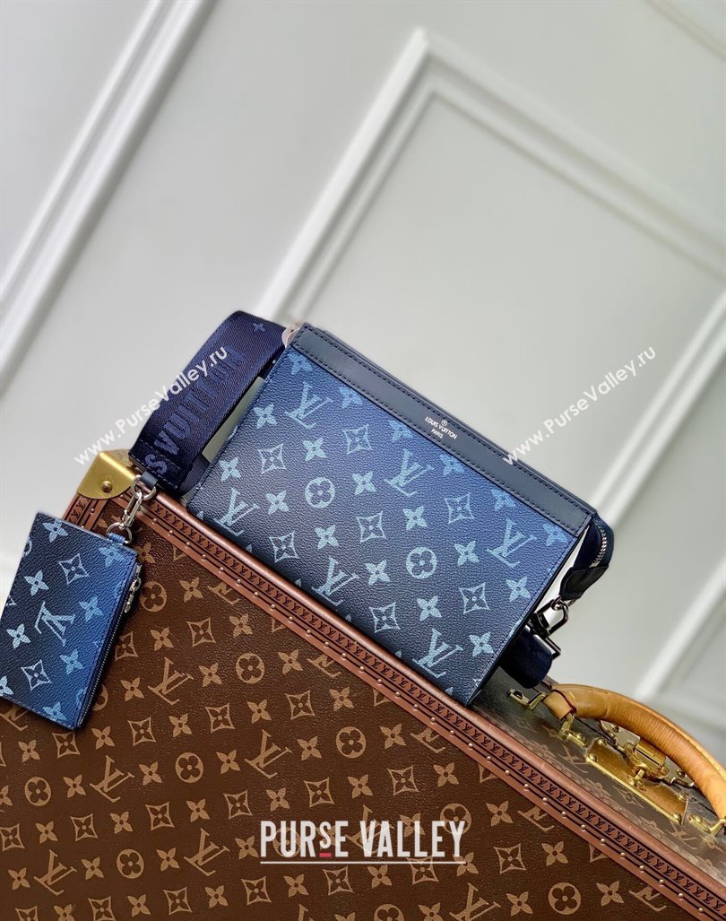 Louis Vuitton Mens Gaston Wearable Wallet Mini bag in Navy Blue Monogram Gradient Canvas M81124 2024 (KI-240925096)