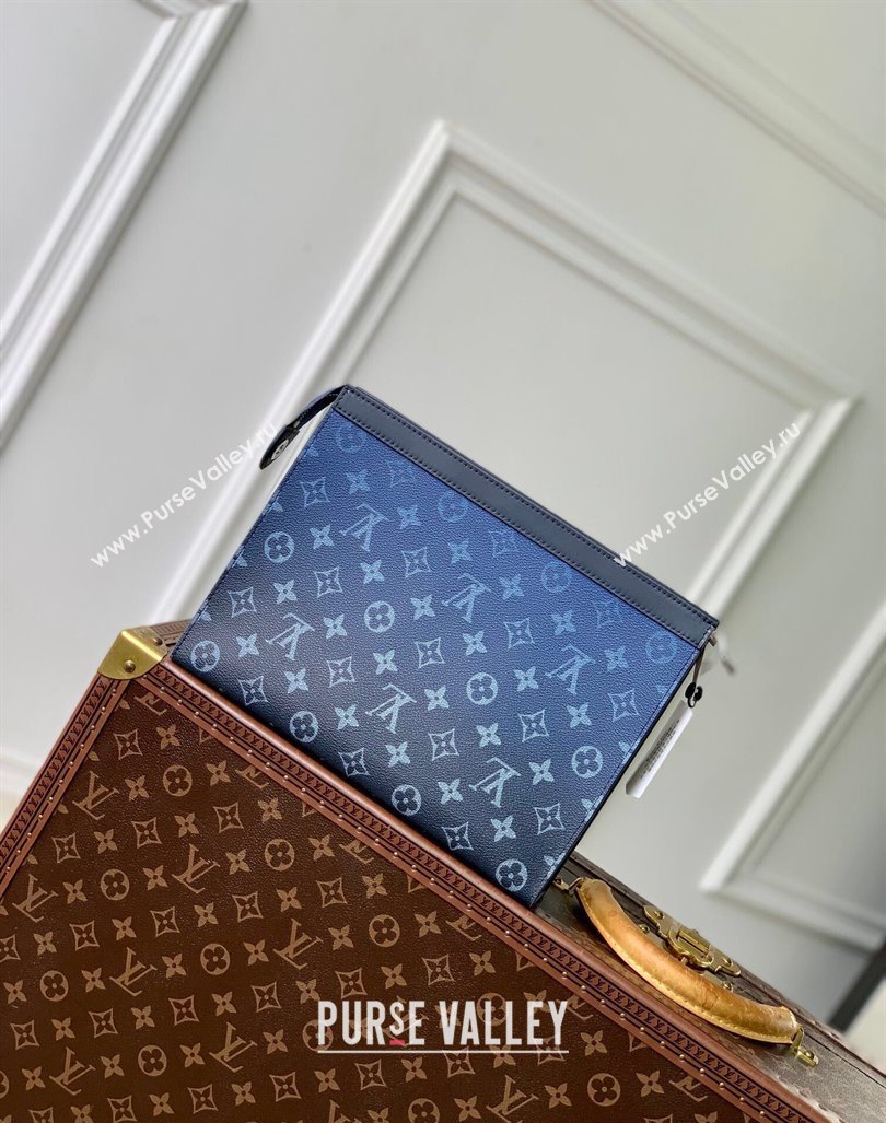 Louis Vuitton Pochette Voyage MM Pouch in Navy Blue Monogram Gradient Canvas M61692 2024 (KI-240925098)