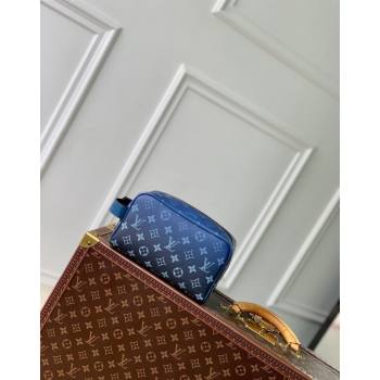 Louis Vuitton Locker Dopp Kit Clucth in Navy Blue Monogram Gradient Canvas M11559 2024 (KI-240925101)