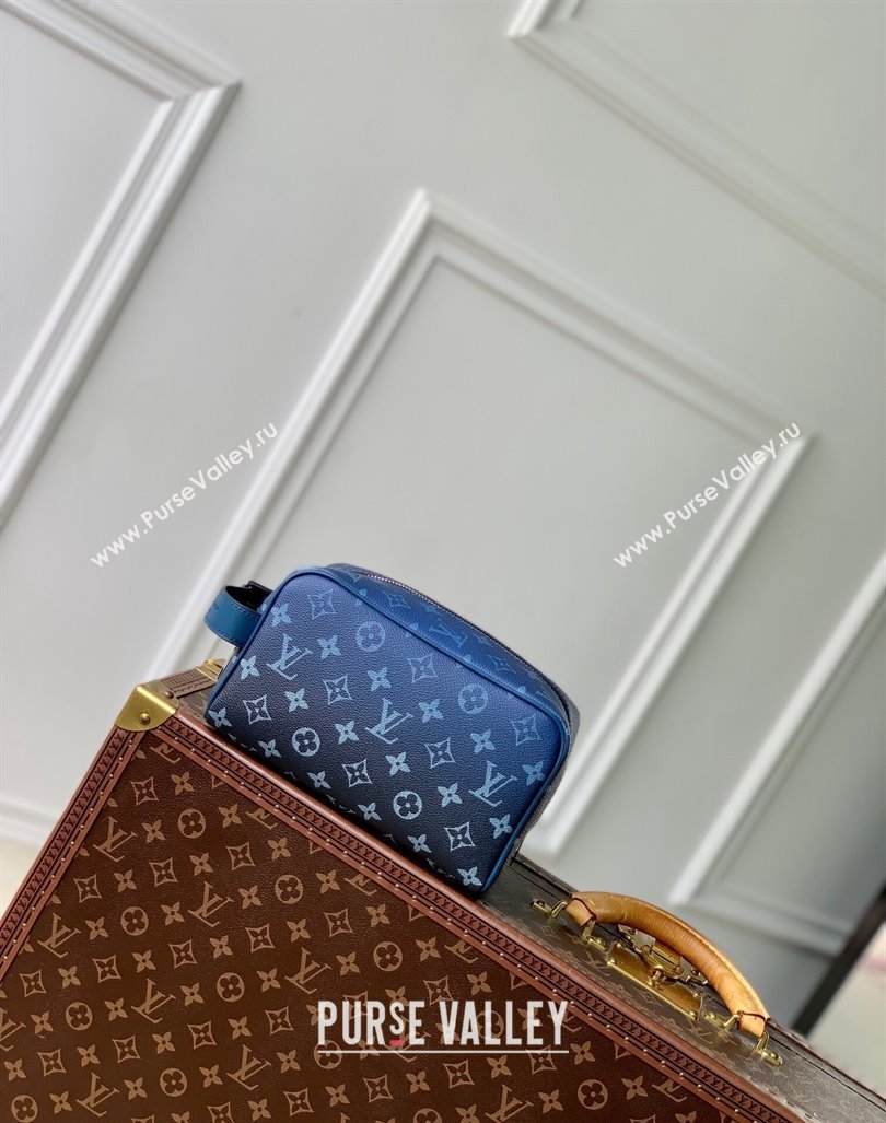 Louis Vuitton Locker Dopp Kit Clucth in Navy Blue Monogram Gradient Canvas M11559 2024 (KI-240925101)