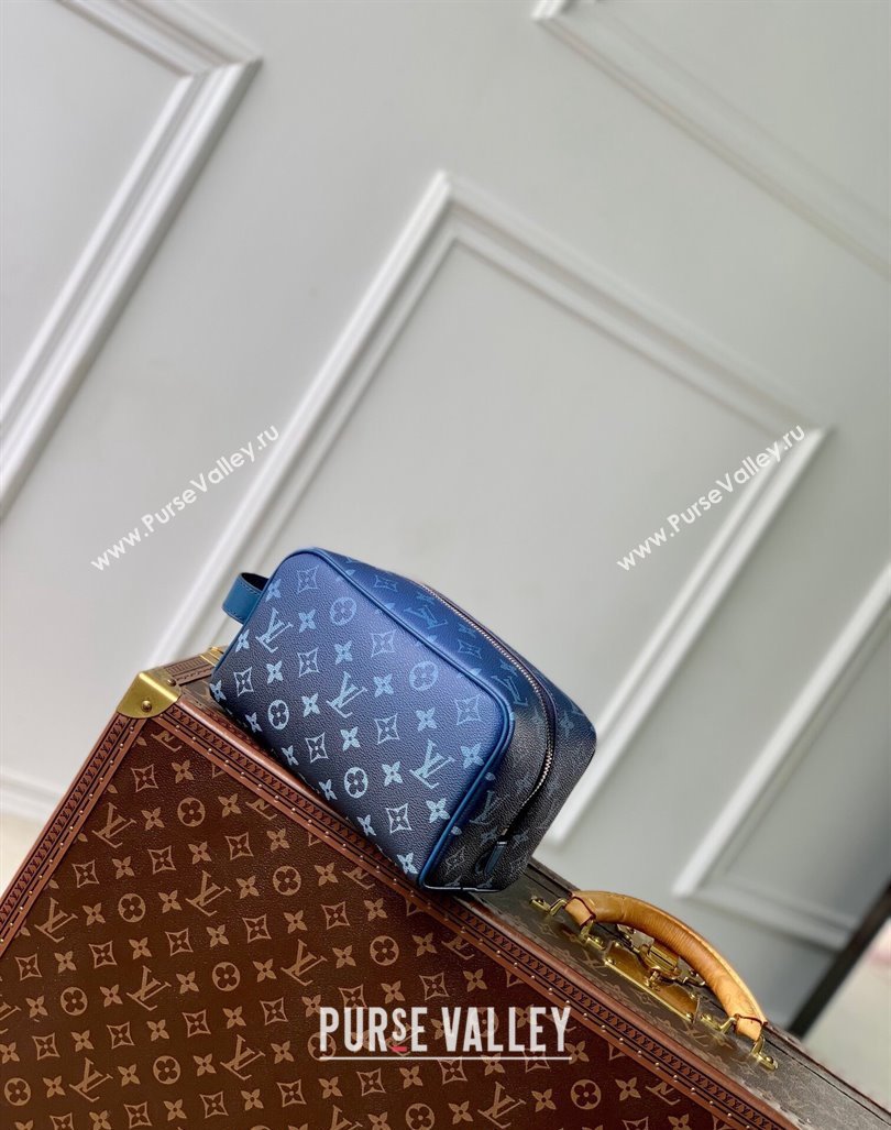 Louis Vuitton Locker Dopp Kit Clucth in Navy Blue Monogram Gradient Canvas M11559 2024 (KI-240925101)