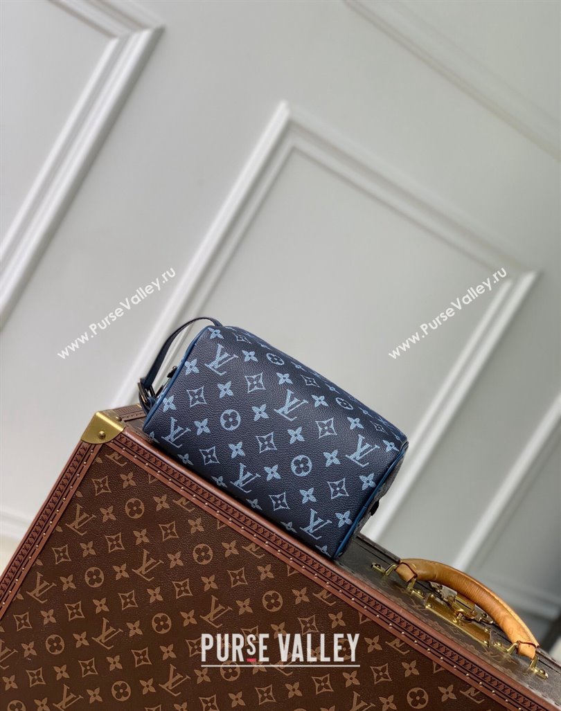 Louis Vuitton Locker Dopp Kit Clucth in Navy Blue Monogram Gradient Canvas M11559 2024 (KI-240925101)