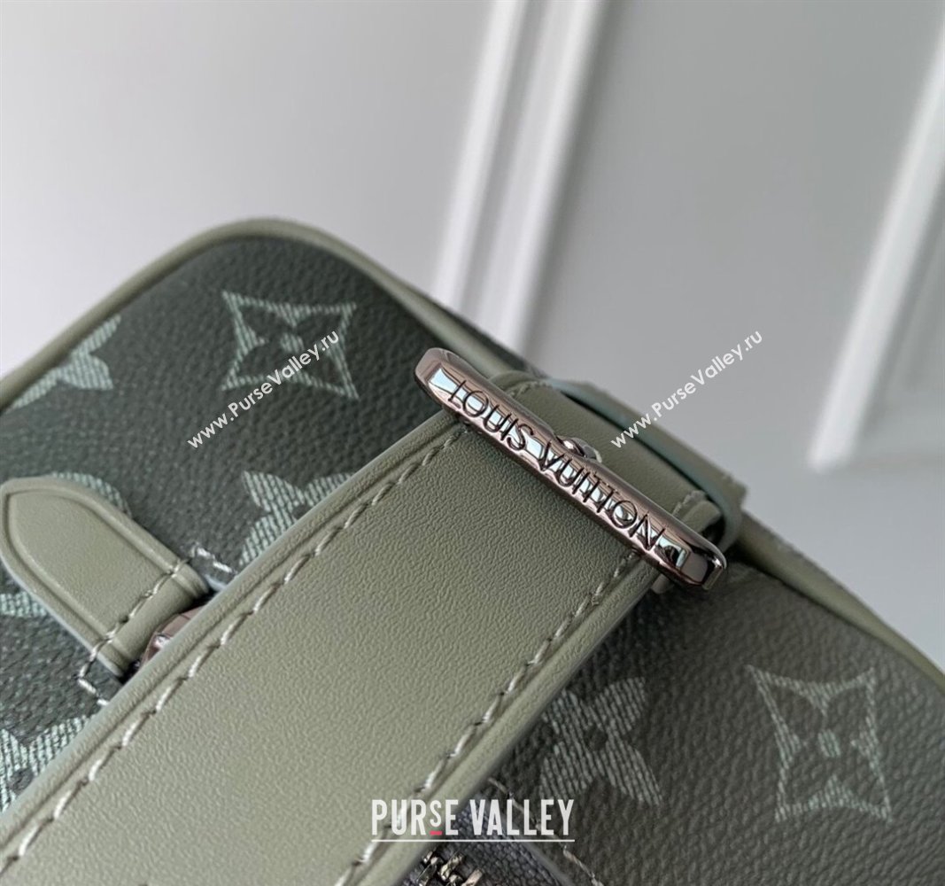 Louis Vuitton Locker Dopp Kit Clucth in Khaki Green Monogram Gradient Canvas M11559 2024 (KI-240925102)