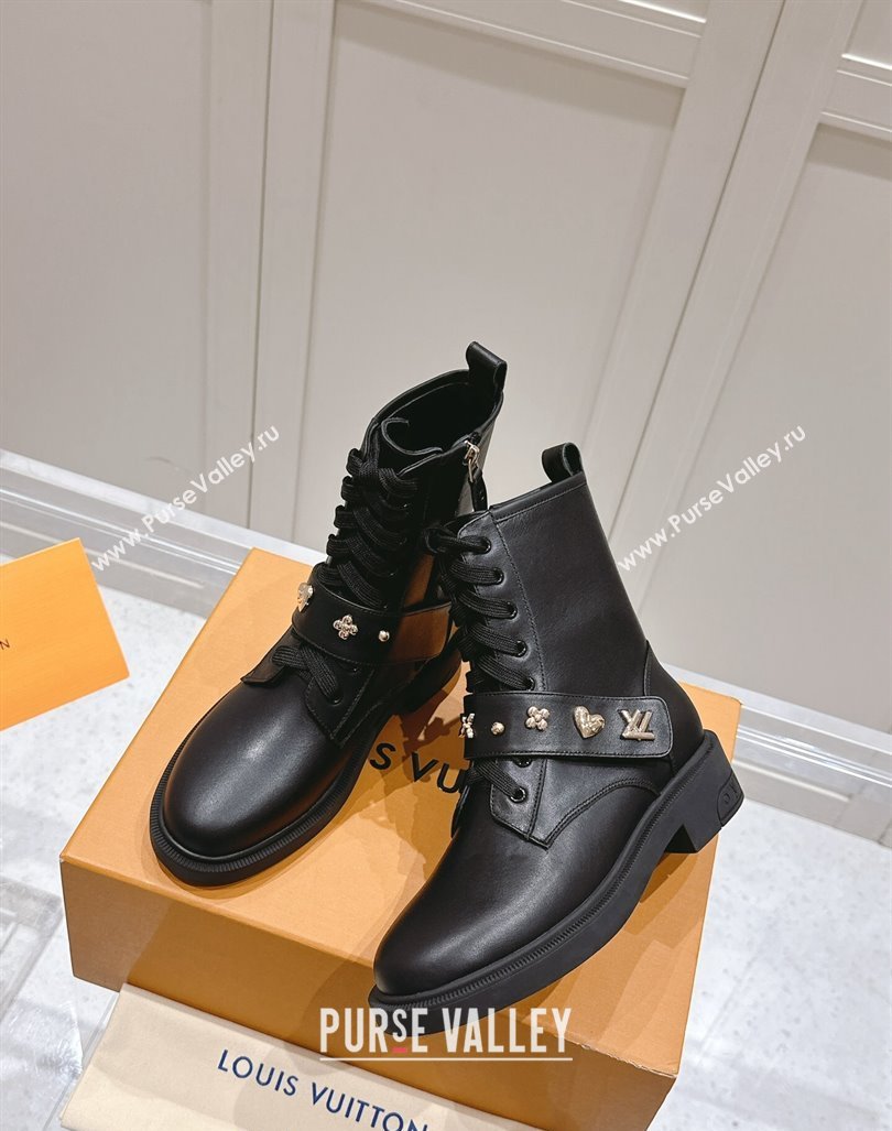 Louis Vuitton Citizen Flat Ranger Ankle Boots with Logo Strap in Black Calf Leather 2024 1ADAZT (MD-241015043)