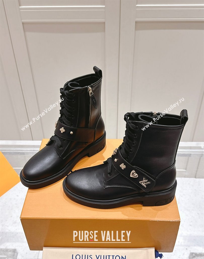 Louis Vuitton Citizen Flat Ranger Ankle Boots with Logo Strap in Black Calf Leather 2024 1ADAZT (MD-241015043)