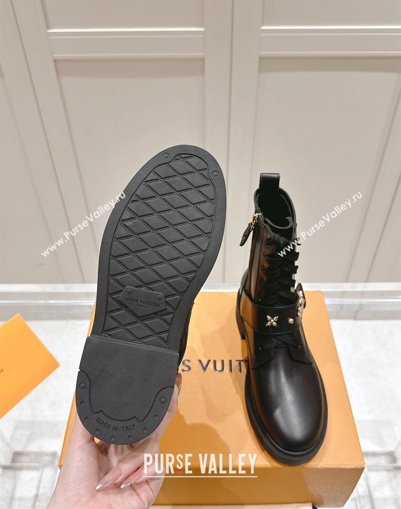 Louis Vuitton Citizen Flat Ranger Ankle Boots with Logo Strap in Black Calf Leather 2024 1ADAZT (MD-241015043)