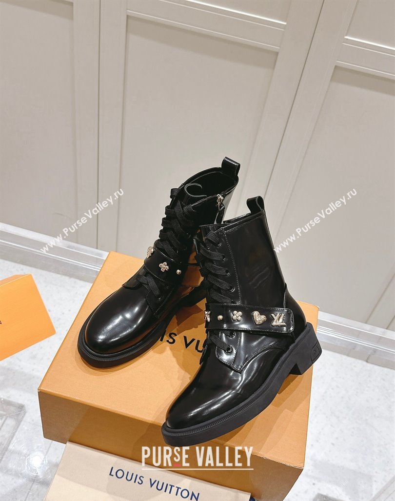 Louis Vuitton Citizen Flat Ranger Ankle Boots with Logo Strap in Black Glazed Leather 2024 1ADAZT (MD-241015045)