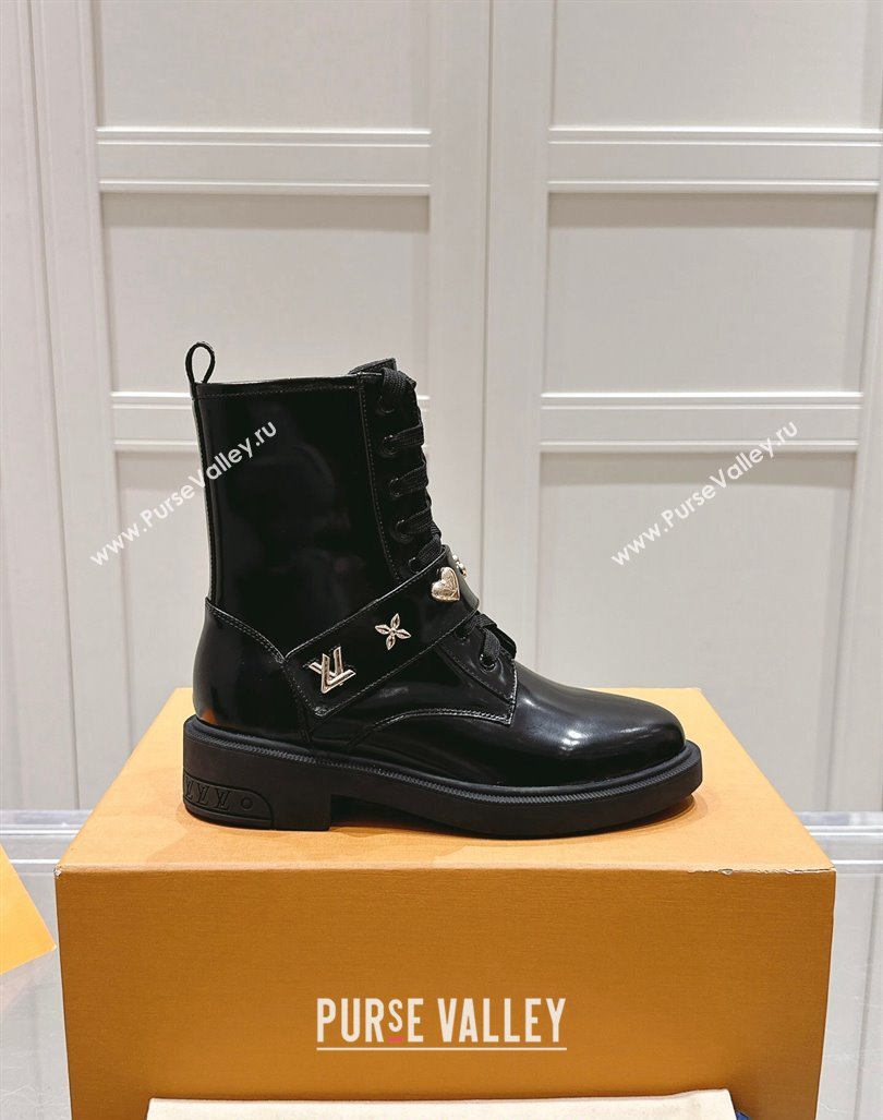 Louis Vuitton Citizen Flat Ranger Ankle Boots with Logo Strap in Black Glazed Leather 2024 1ADAZT (MD-241015045)