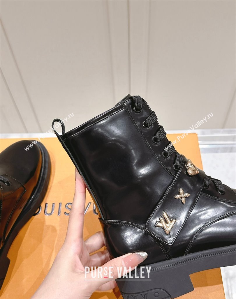 Louis Vuitton Citizen Flat Ranger Ankle Boots with Logo Strap in Black Glazed Leather 2024 1ADAZT (MD-241015045)