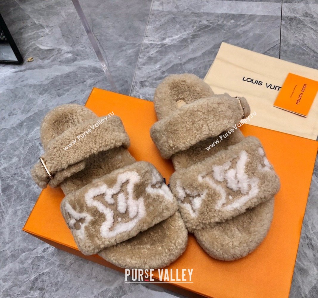 Louis Vuitton Wool Fur Flat Slides Sandal with Buckle Beige 2024 LV101506 (MD-241015067)