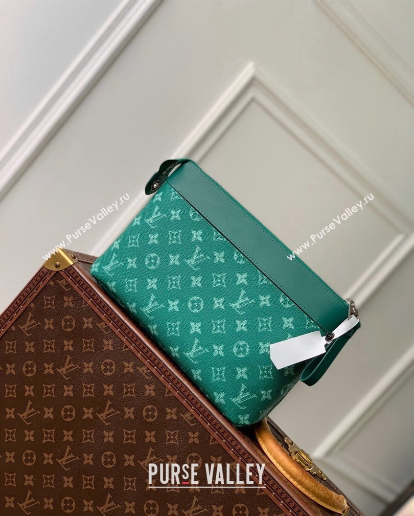 Louis Vuitton Pochette Voyage Souple Pouch in Monogram Heritage Canvas M12665 Green 2024 (KI-241104090)