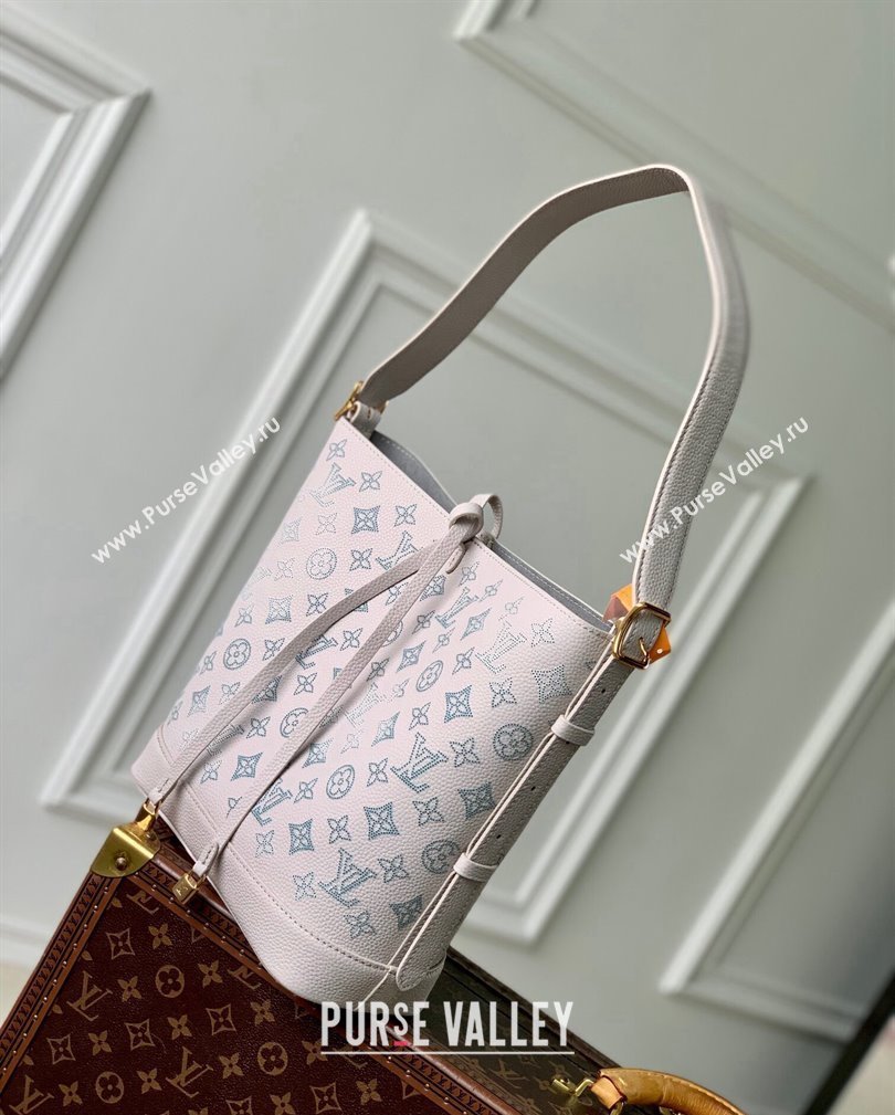 Louis Vuitton Flore Bucket Bag in Mahina Perforated Leather M12496 Brume Grey/Blue 2024 (KI-241105010)