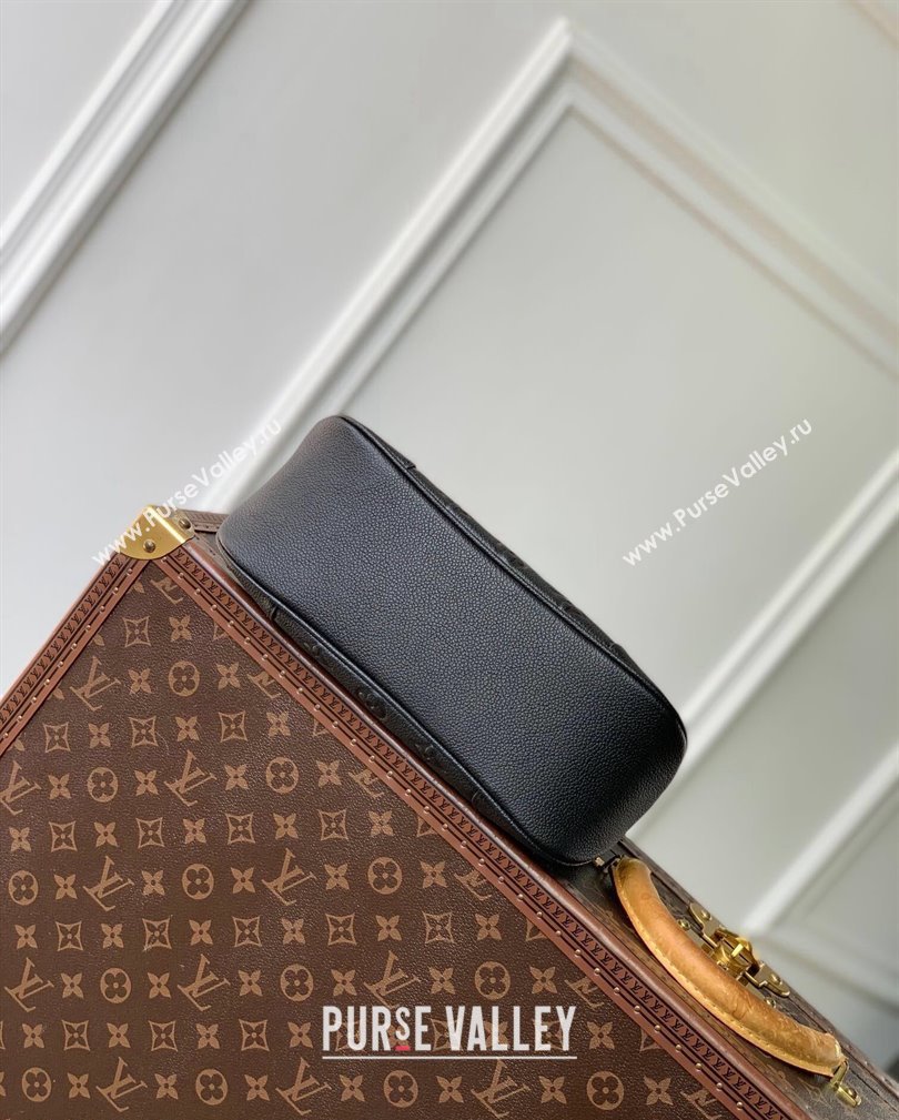 Louis Vuitton Boulogne Shoulder bag in Embossed Grained Leather Black 2024 M12930 (KI-241105022)