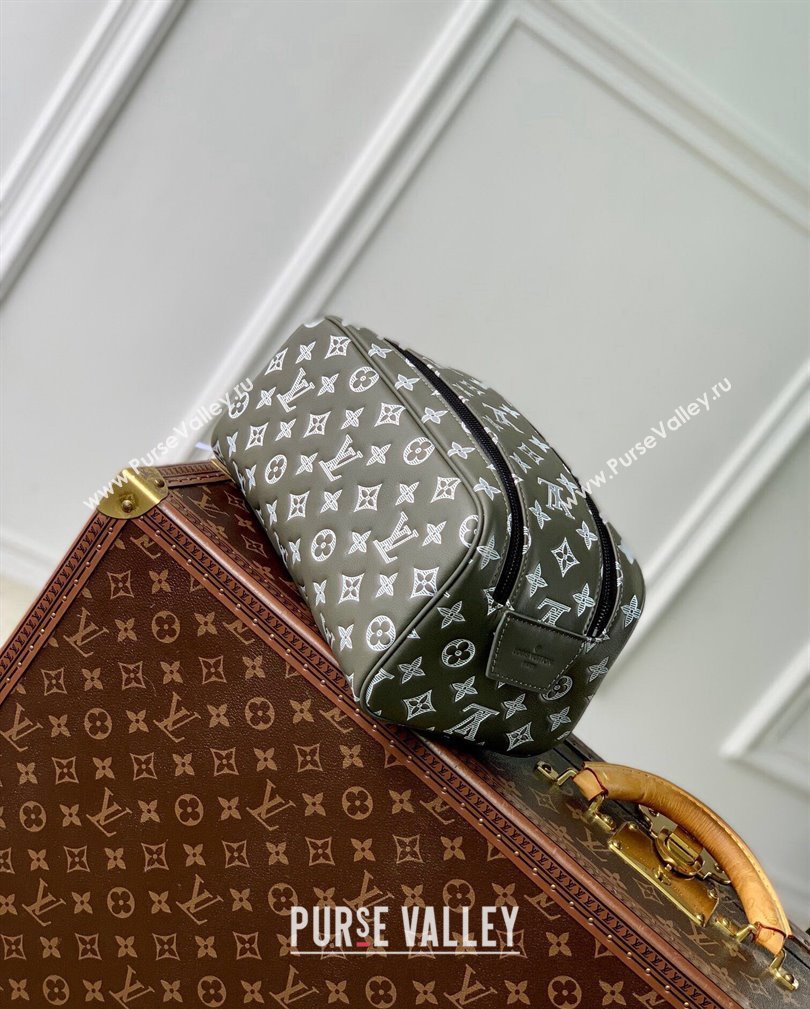 Louis Vuitton Dopp Kit Toilet Clutch in Monogram Shadow Leather M12651 Green/White 2024 (KI-241104078)