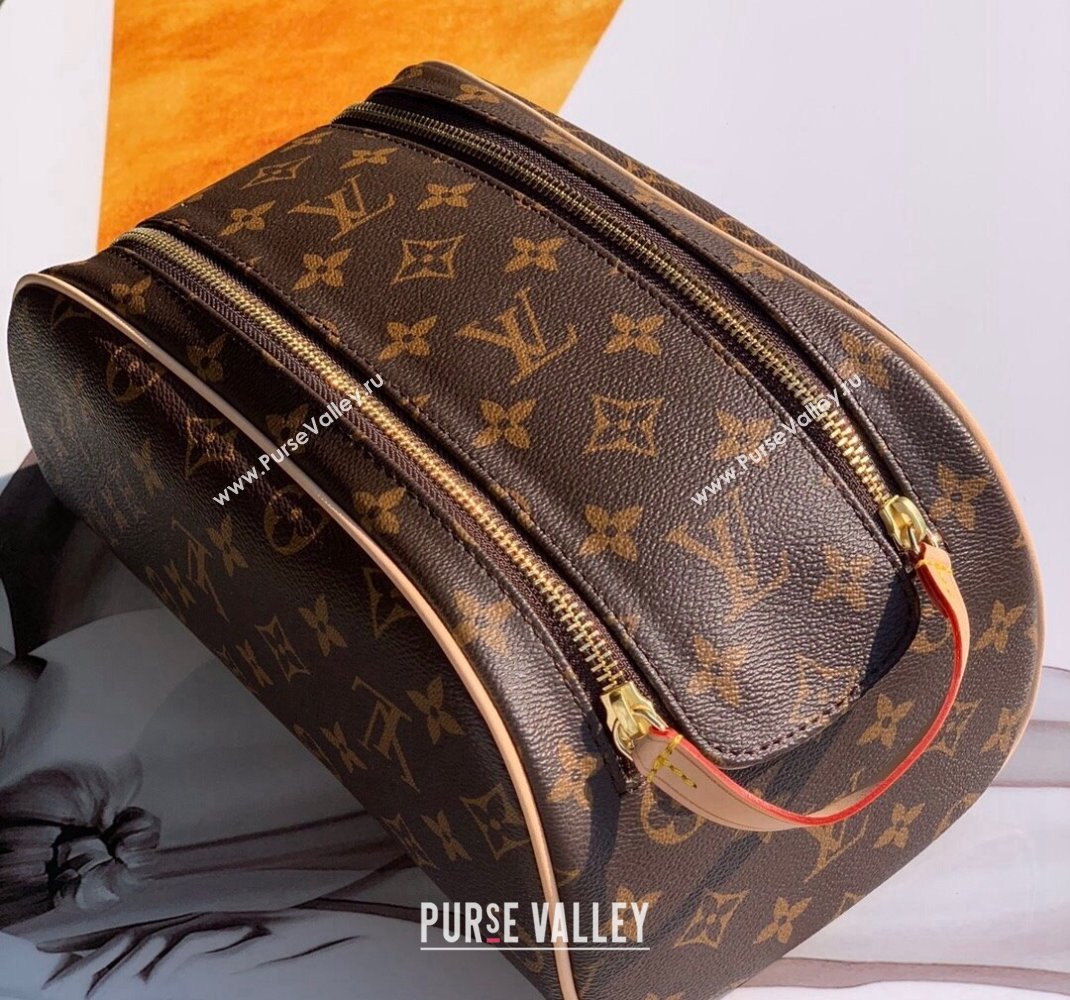 Louis Vuitton Dopp Kit Toiletry Bag in Brown Monogram Canvas 2024 M47528 (KI-241104079)