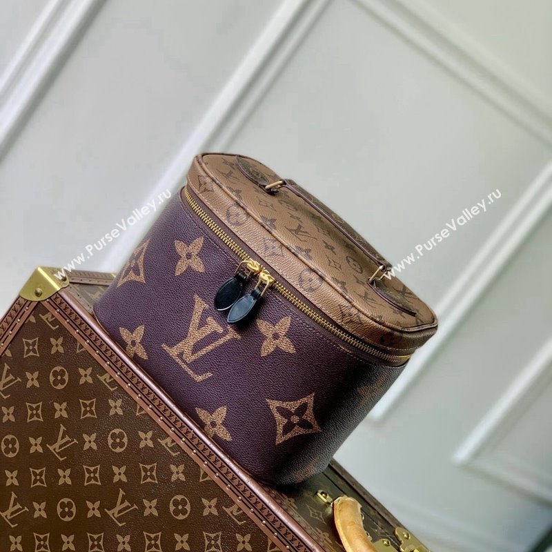 Louis Vuitton Nice BB Toiletry Pouch in Monogram Giant and Reverse Canvas M47212 2024 (KI-241105068)