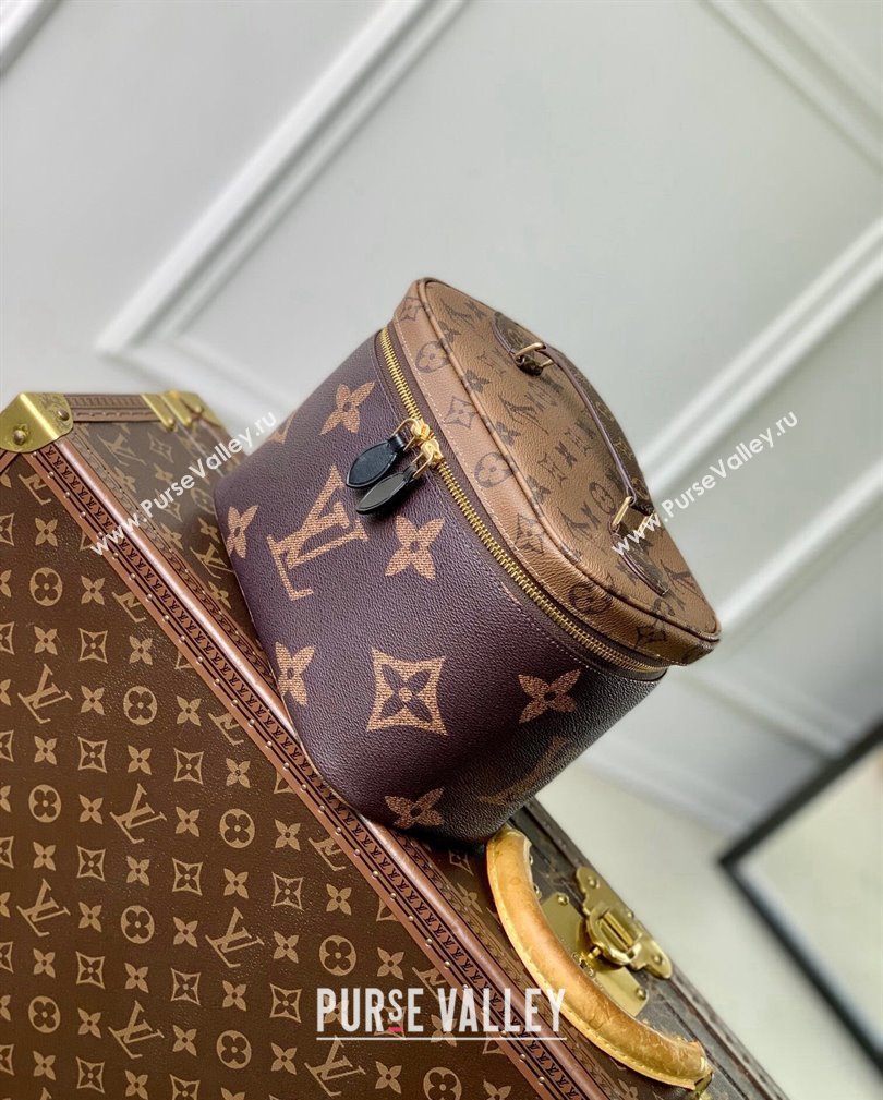 Louis Vuitton Nice BB Toiletry Pouch in Monogram Giant and Reverse Canvas M47212 2024 (KI-241105068)