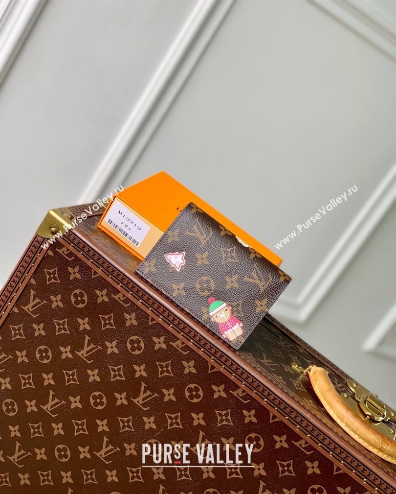 Louis Vuitton Passport Cover in Vivienne Print Monogram Canvas M12219 2024 Candy Factory Collection (KI-241105088)