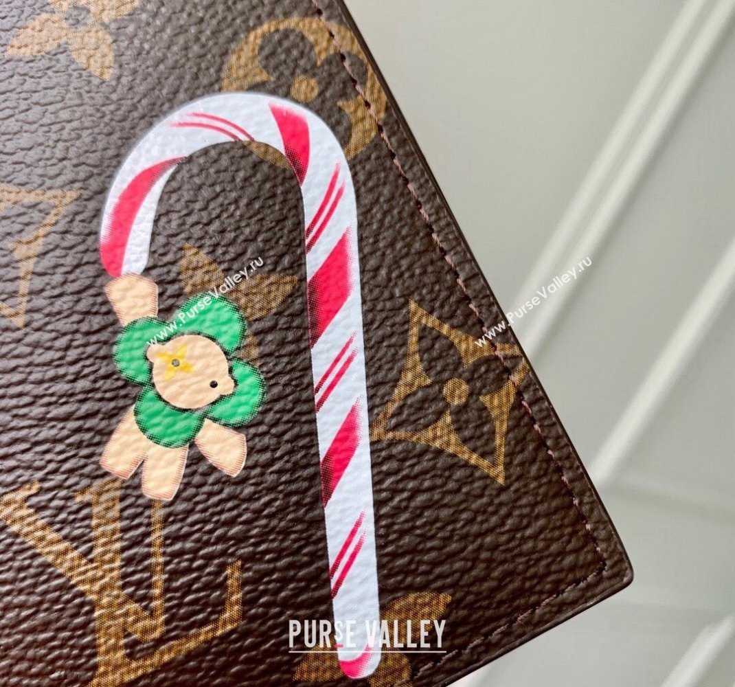 Louis Vuitton Passport Cover in Vivienne Print Monogram Canvas M12219 2024 Candy Factory Collection (KI-241105088)