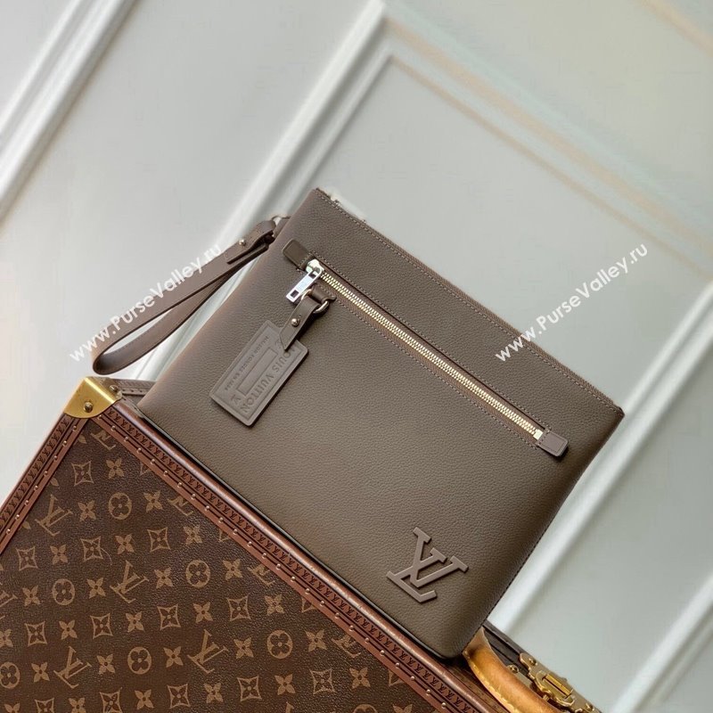 Louis Vuitton Takeoff Pouch in Cowhide Leather M11485 Moka Brown 2024 (KI-241105075)