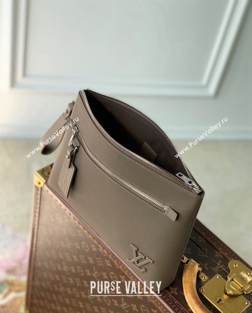 Louis Vuitton Takeoff Pouch in Cowhide Leather M11485 Moka Brown 2024 (KI-241105075)