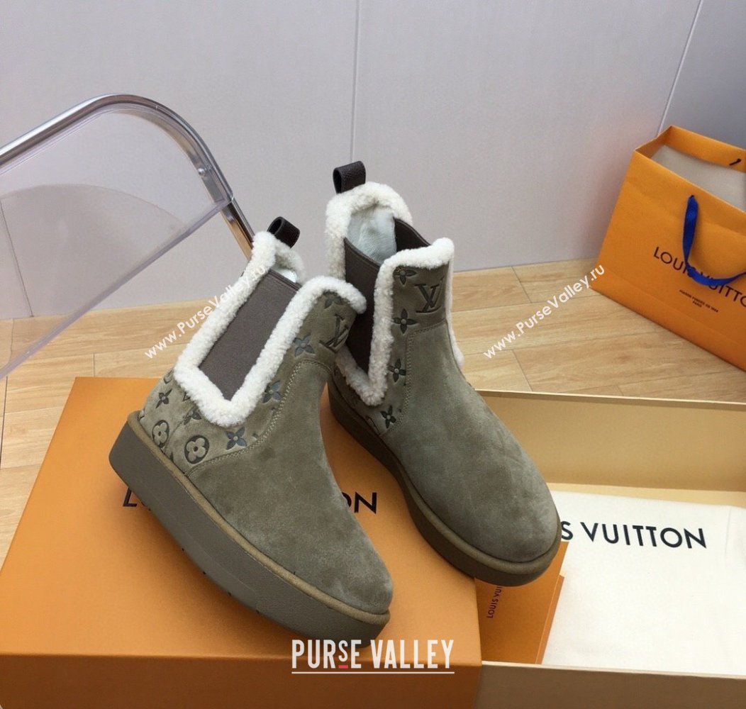 Louis Vuitton Aspen Chelsea Ankle Boots in Monogram Suede and Shearling Wool 1ADC7D Green 2024 (KER-241114073)