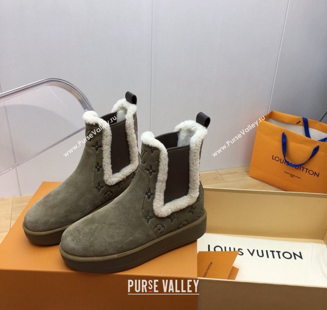 Louis Vuitton Aspen Chelsea Ankle Boots in Monogram Suede and Shearling Wool 1ADC7D Green 2024 (KER-241114073)