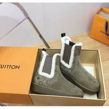 Louis Vuitton Aspen Chelsea Ankle Boots in Monogram Suede and Shearling Wool 1ADC7D Green 2024 (KER-241114073)