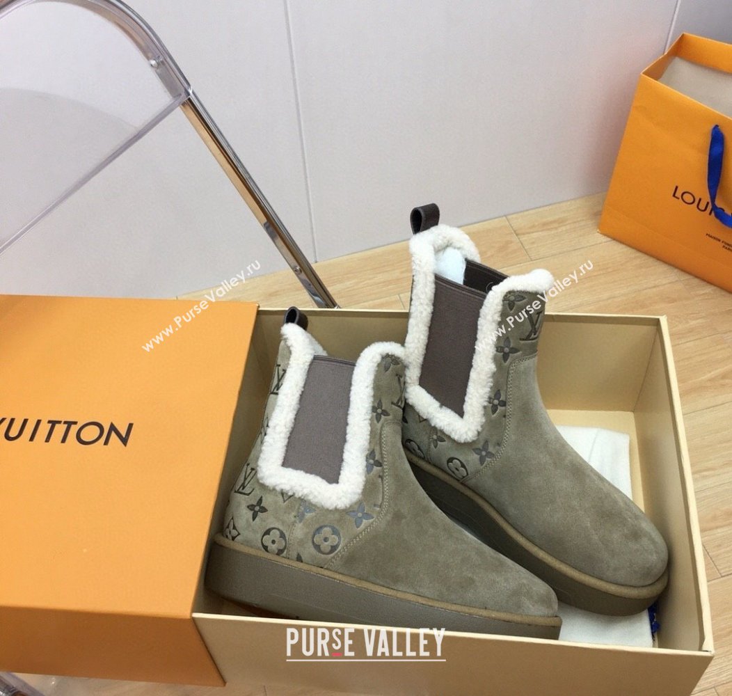 Louis Vuitton Aspen Chelsea Ankle Boots in Monogram Suede and Shearling Wool 1ADC7D Green 2024 (KER-241114073)