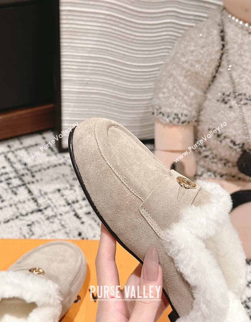 Louis Vuitton Flat Mules in Suede and Wool Beige 2024 lv111405 (SS-241114087)