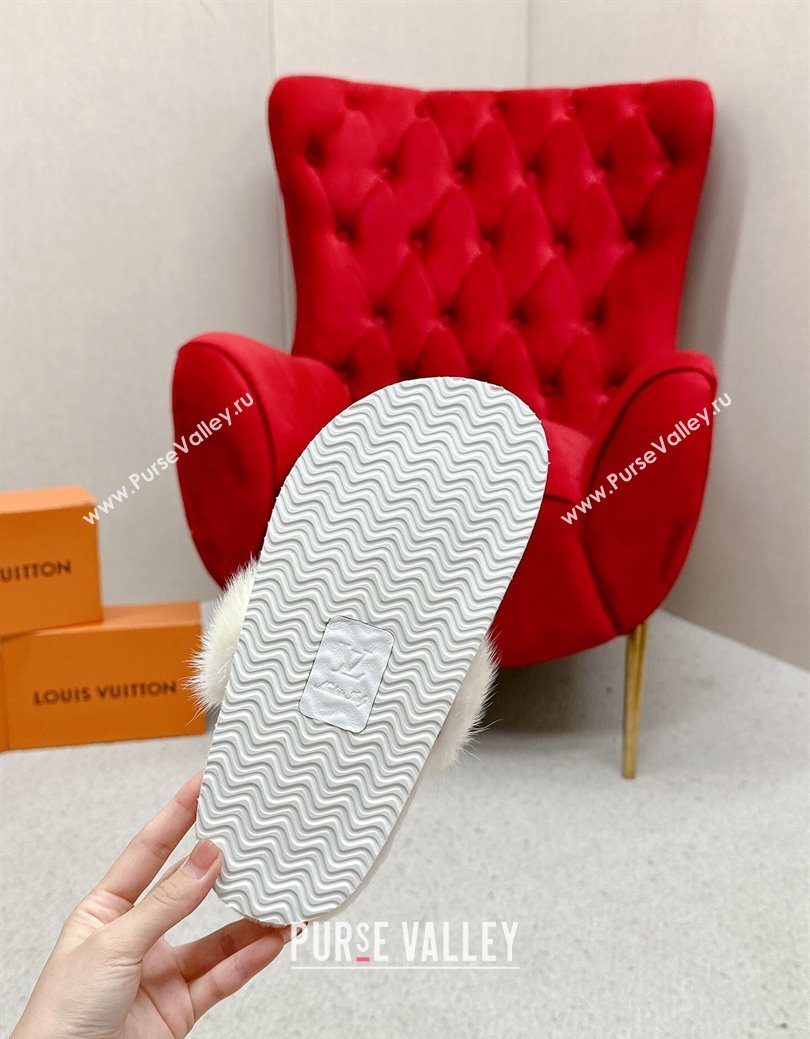 Louis Vuitton LV Cosy Flat Comfort Mules in Suede and Wool White 2024 LV111403 (SS-241114059)