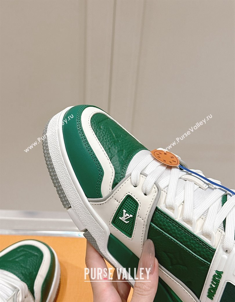 Louis Vuitton LV Trainer Sneakers in Grained Leather Green 2024 LV111404 (KL-241114063)