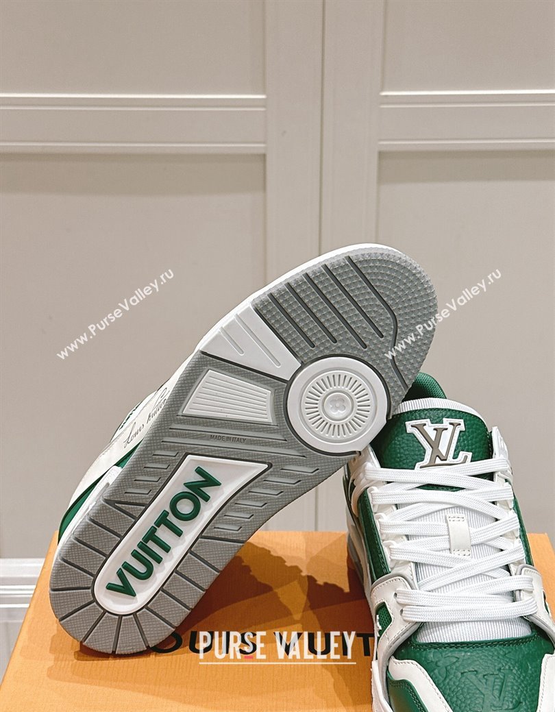 Louis Vuitton LV Trainer Sneakers in Grained Leather Green 2024 LV111404 (KL-241114063)