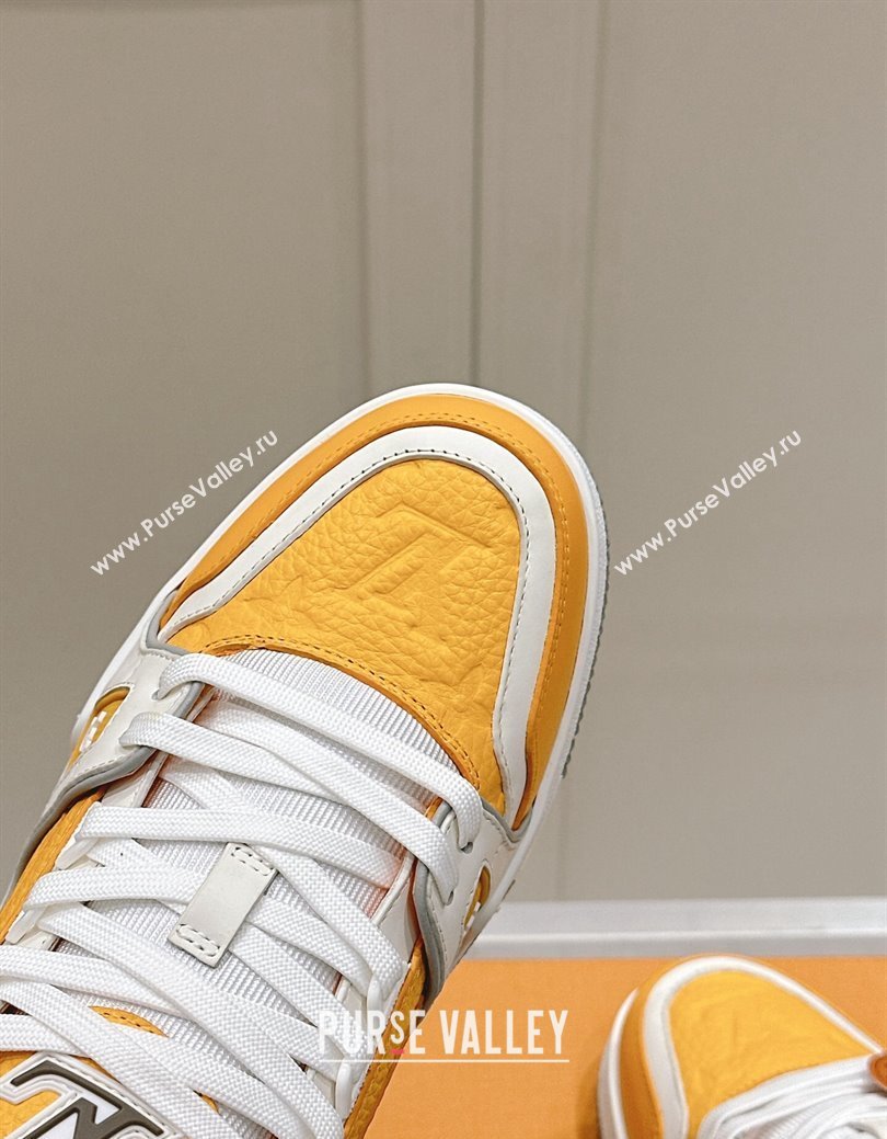 Louis Vuitton LV Trainer Sneakers in Grained Leather Yellow 2024 LV111404 (KL-241114064)