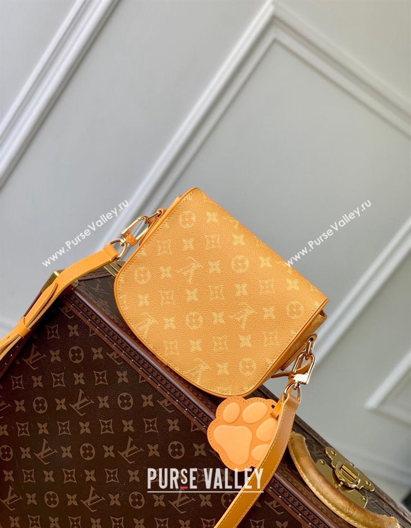 Louis Vuitton Mens Montsouris Messenger bag in Monogram Heritage Canvas M12694 Yellow 2024 (KI-241209080)