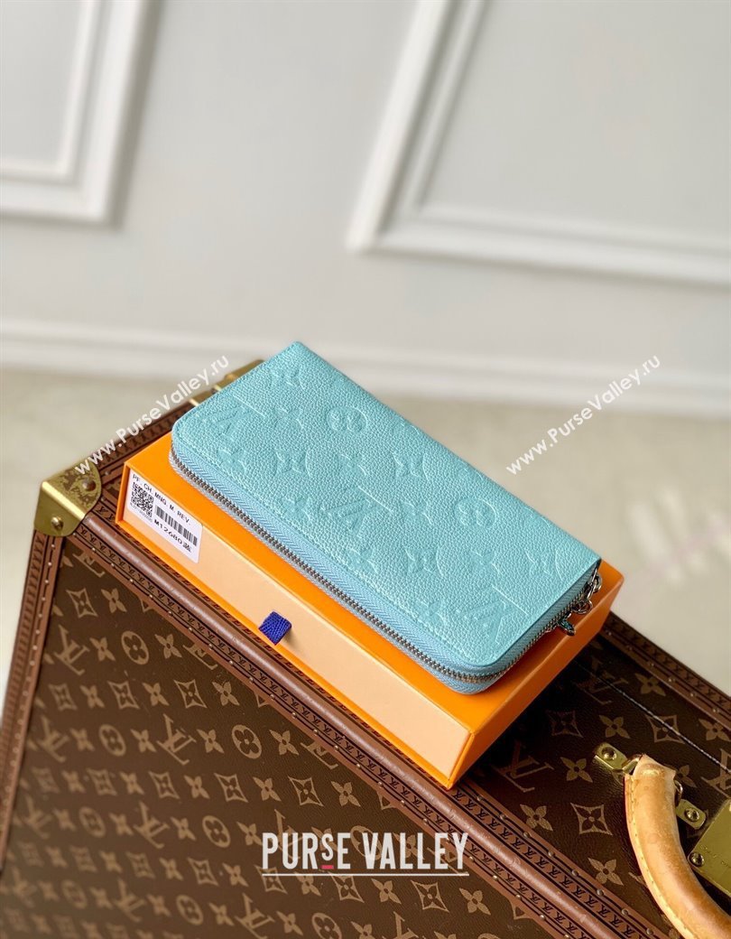 Louis Vuitton Zippy Wallet in Azur Frost Blue Supple Grained Leather M12680 2024 LV Ski Collection (KI-241210001)