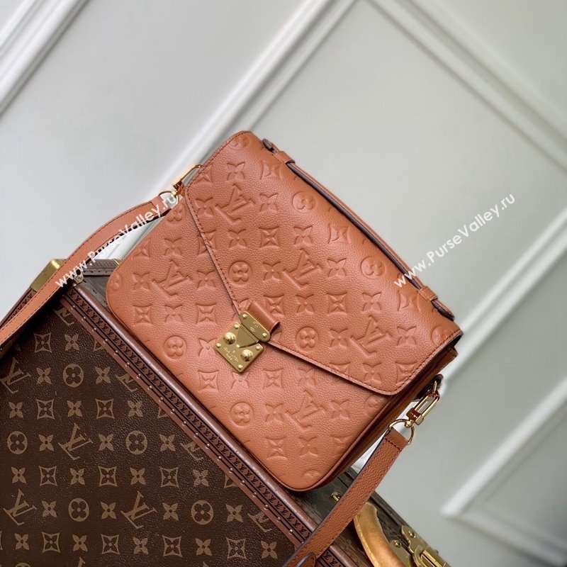 Louis Vuitton Pochette Metis Shoulder Bag in Cognac Brown Monogram Leather M12711 2024 (KI-241210031)